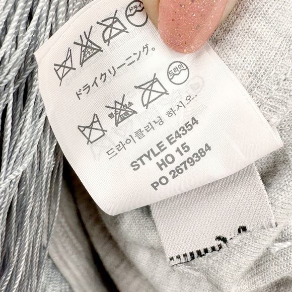 J. Crew Sweatshirt w Fringe Hem in Gray w Back Zipper Detail Sz XS - Picture 10 of 11